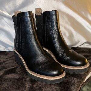 Dolce Vita Black Leather Ankle Booties